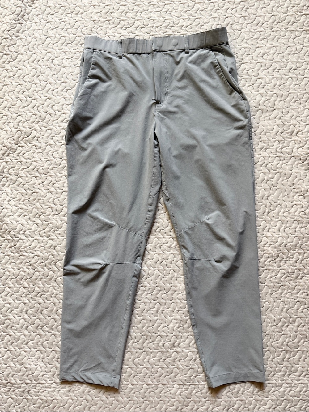 Fabletics Men’s Gray Performance Commuter Pants Straight Tapered Leg Size 30x28